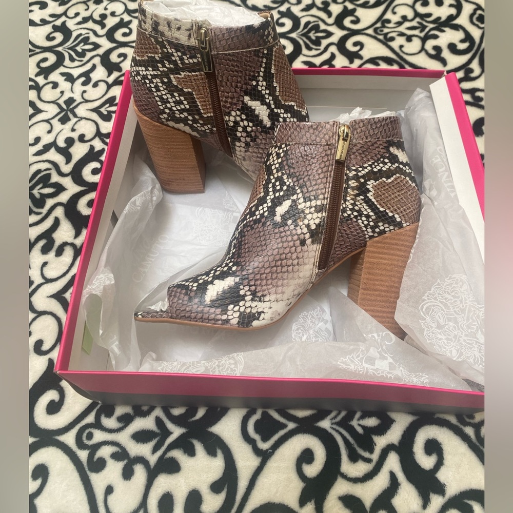Vince Camuto Snake skin Peep Toe Booties